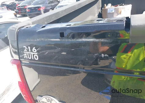 2016 Ford F250 Lariat z USA, uszkodzony, nr VIN 1FT7W2BT0GEB40188